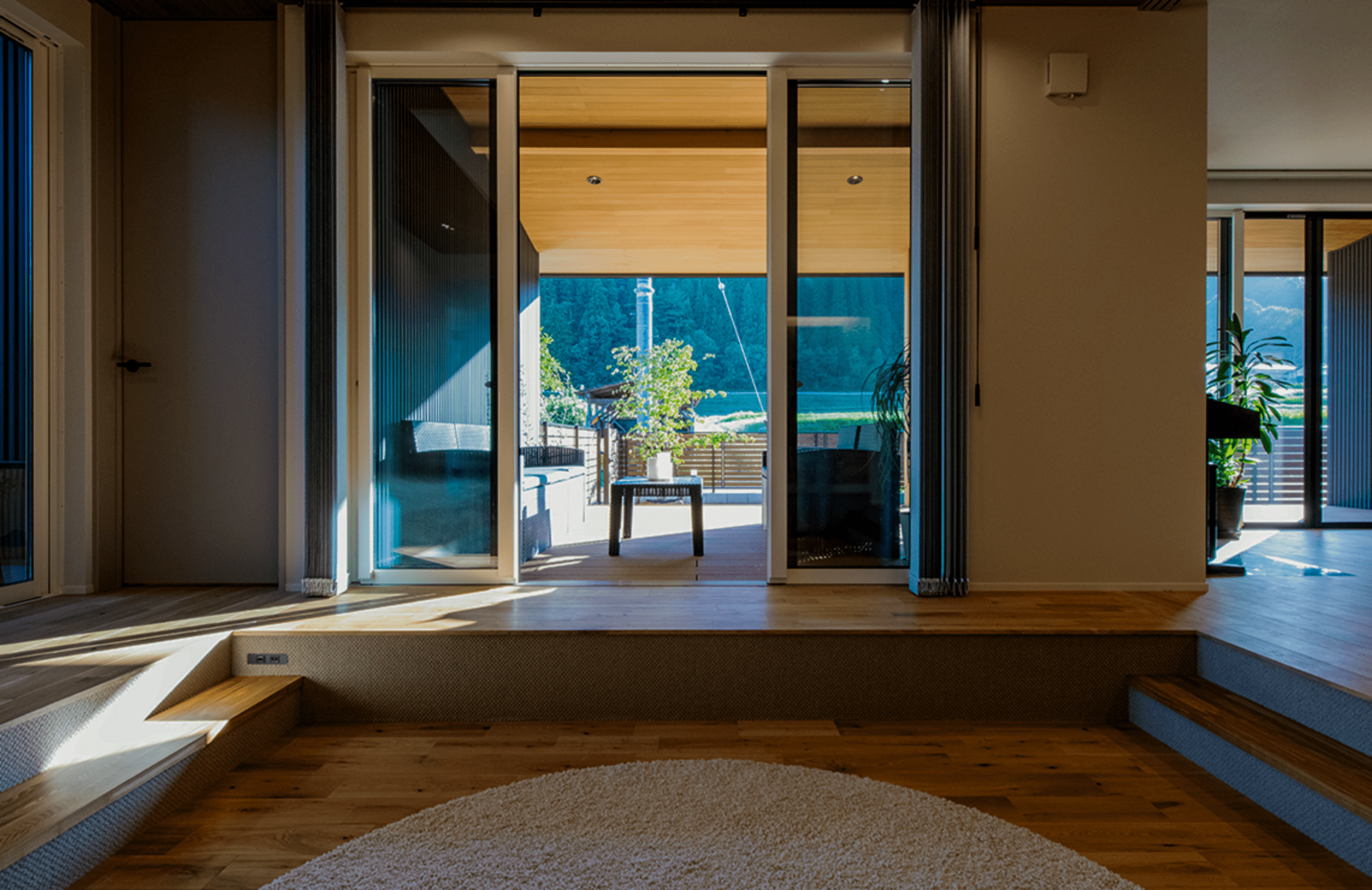 ドラマチックな空間や人生のイメージ画像